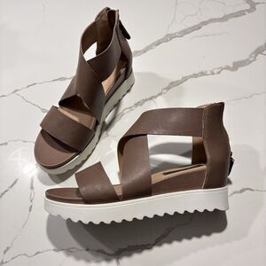 Steven By Steve Madden Keanna Cross Straps Taupe Platform Wedge Sandals Size 10